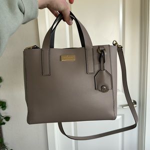 Kate Spade purse in excellent condition!